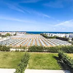 فيلة Azure Vista Collection