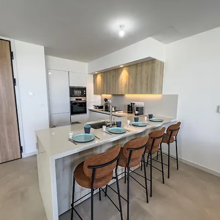 Villa Azure Vista Collection *