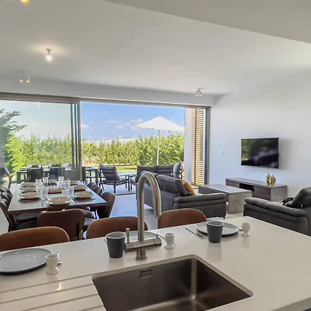 Azure Vista Collection Willa