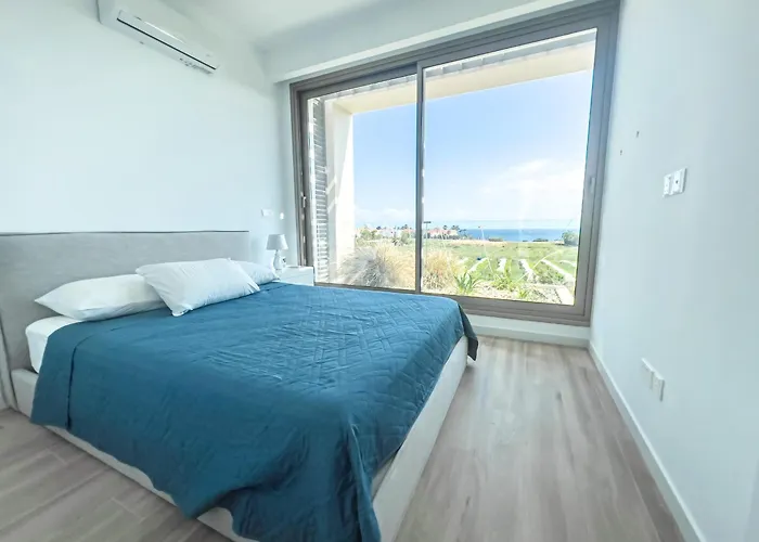 Vila Azure Vista Collection *