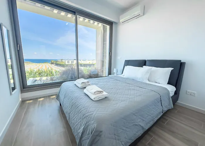 Azure Vista Collection Vila *