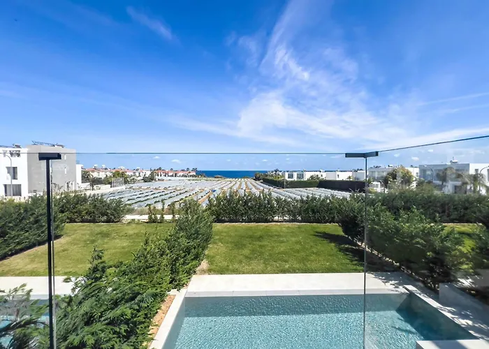 Azure Vista Collection Vila