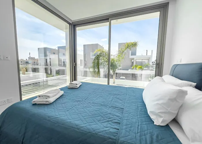 Azure Vista Collection Vila